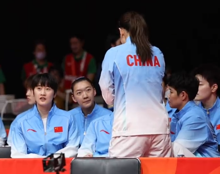 专业BBIN·宝盈集团帮助海内外人士找到美好前程服务